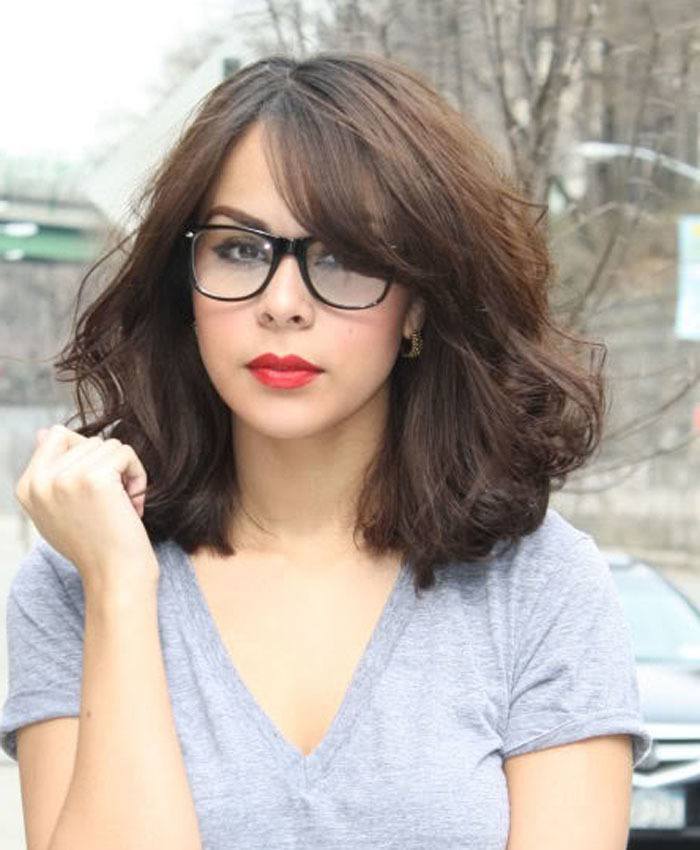 37 Cute Hairstyles For Women With Glasses This Year 