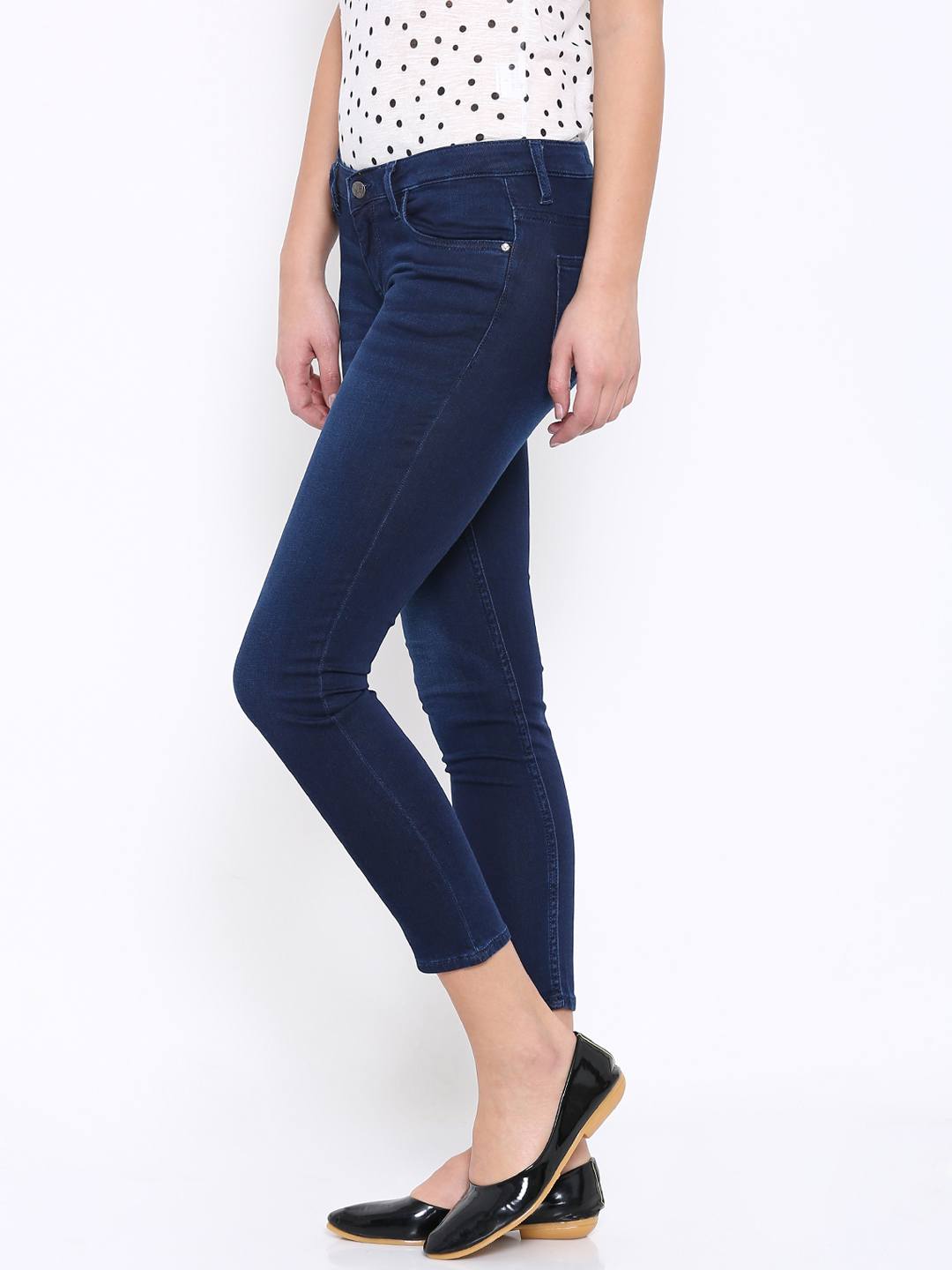 Top 10 Jeans Brands for Women in India with Price