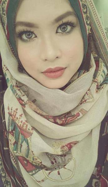 18 Cute Ways to Tie Hijab with Different Outfits 18 Cute Ways to Tie Hijab with Different Outfits