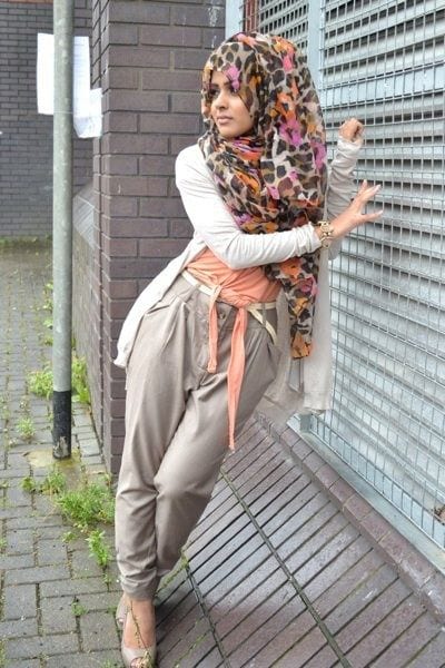 25 Western Outfits to Wear with Hijab for Gorgeous Look