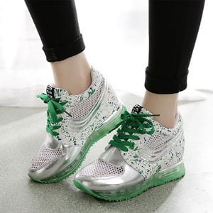 15 Cool Summer Sports Workout Outfits For Women