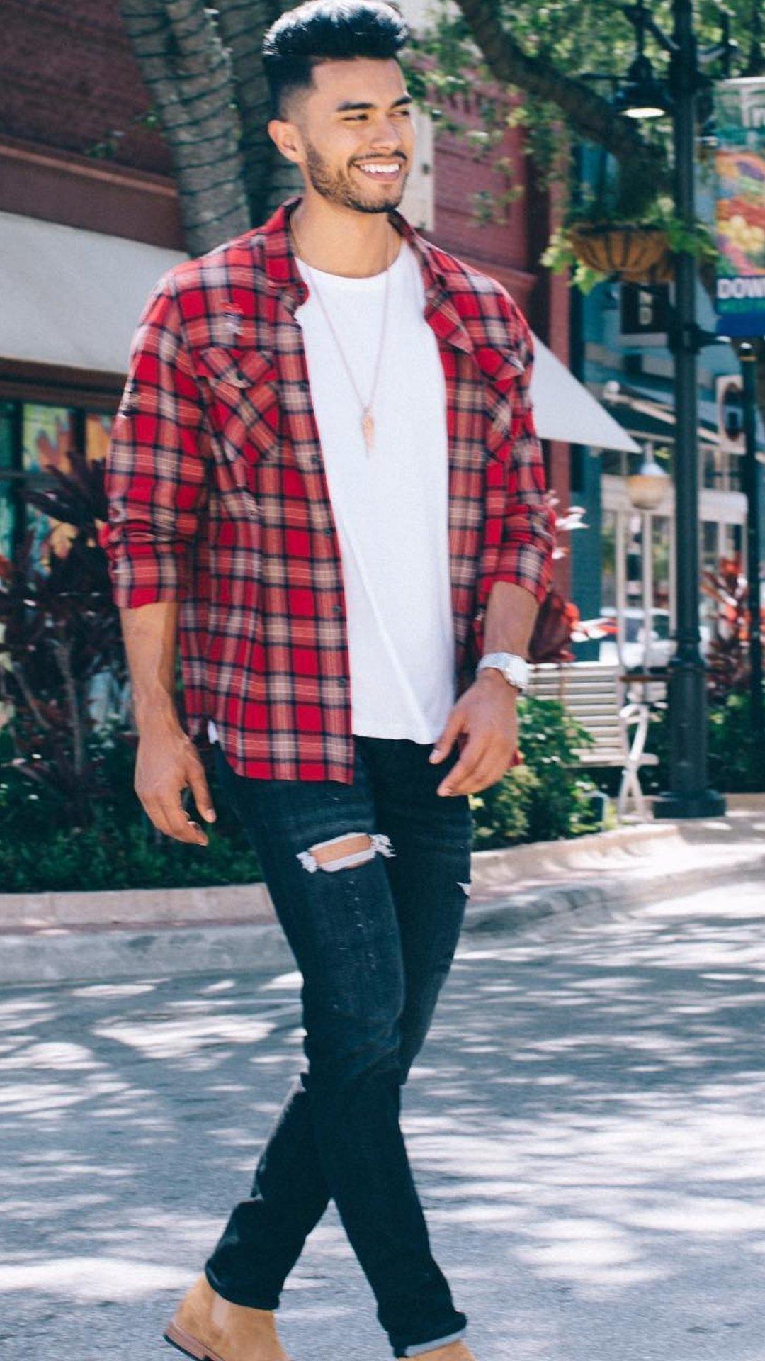 Cute Outfits for Skinny Guys - Styling Tips With New Trends