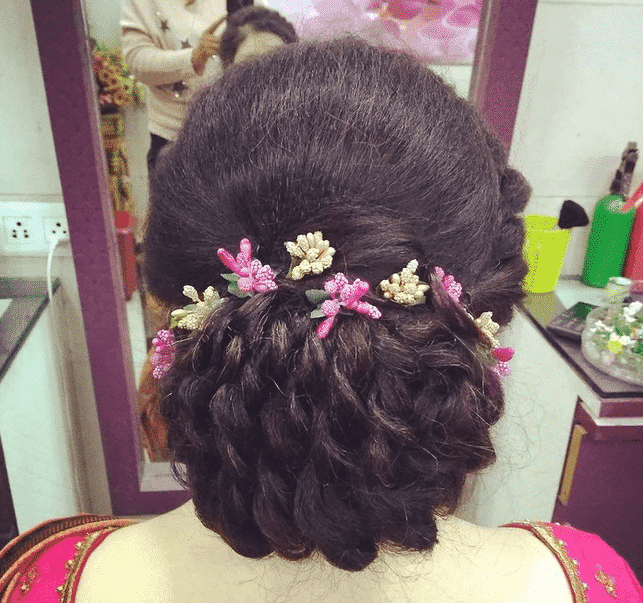 Hairstyles for Saree -20 Cute Hairstyles to Wear with Saree