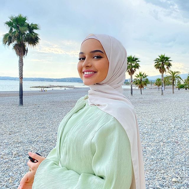 Popular Hijab Fashion Instagram Accounts to Follow This Year