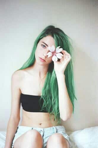Green hairstyles for girls (2)