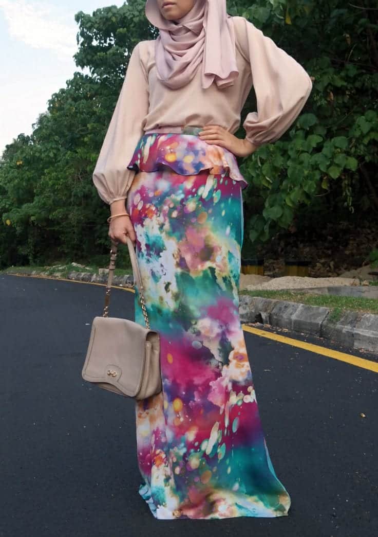 How to wear hijab with skirts? (5)