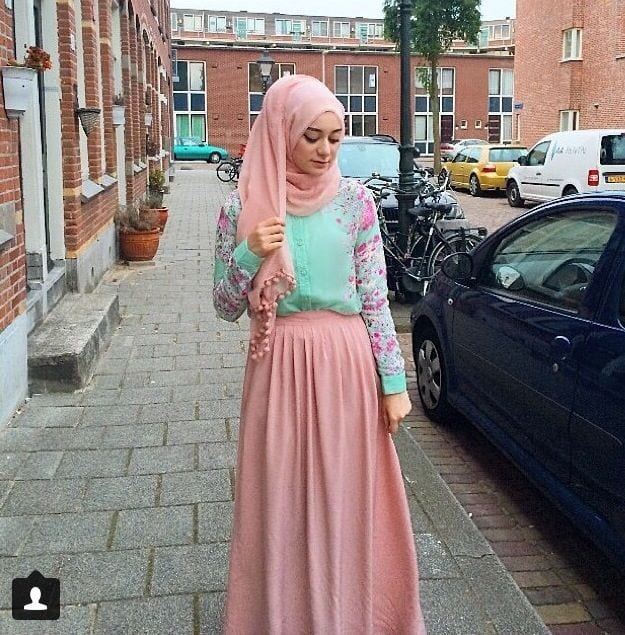 Hijab Skirt outfits24 Modest Ways to Wear Hijab with Skirts