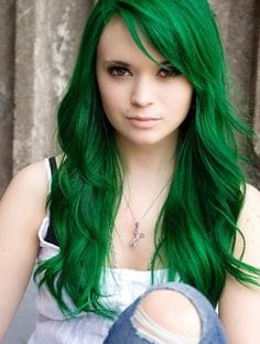 Green hairstyles for girls (1)