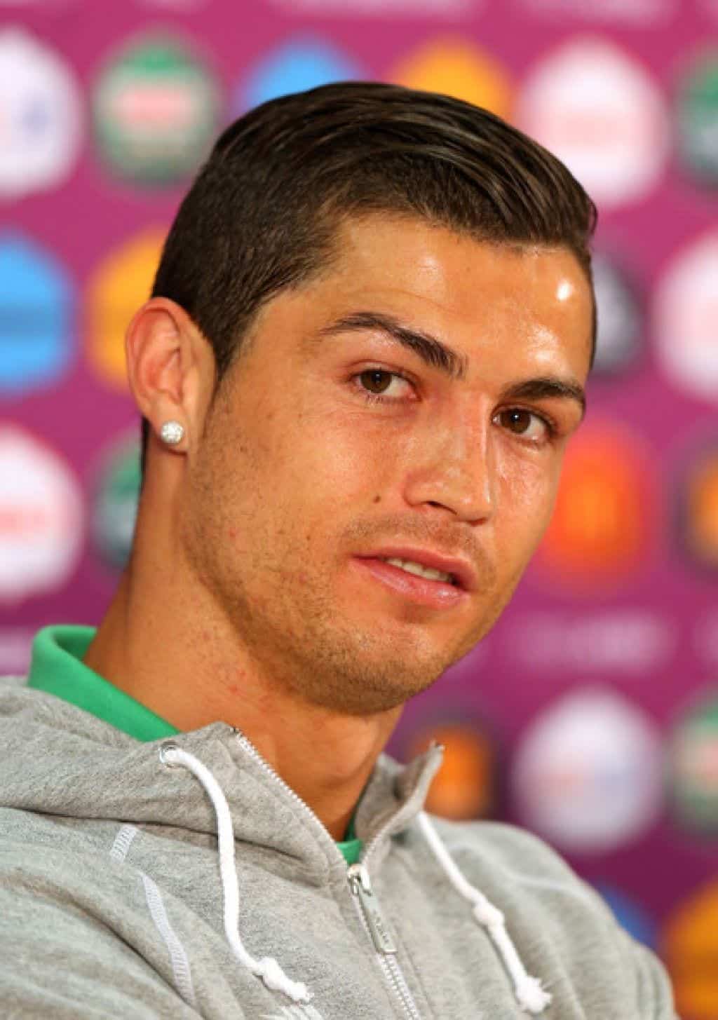 Cristiano Ronaldo Hairstyles-20 Most Popular Hair Cuts Pics