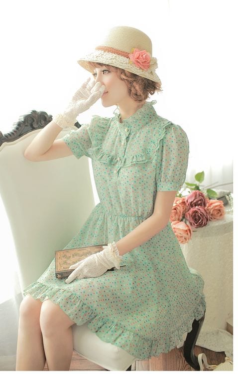 Ways to Wear Tea Dresses Fashionably