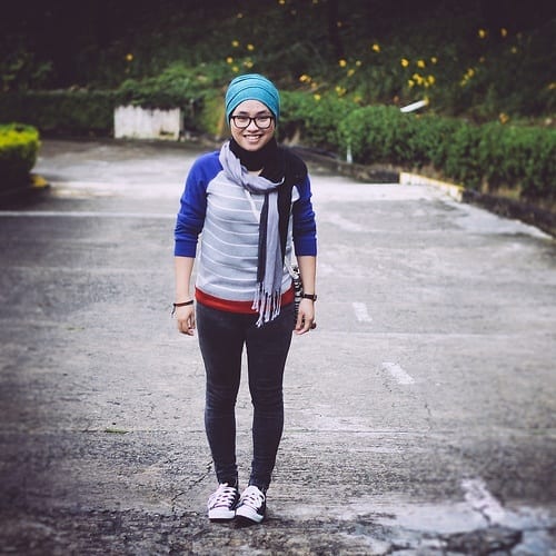 18 ways to wear sneakers with hijab outfit (3)