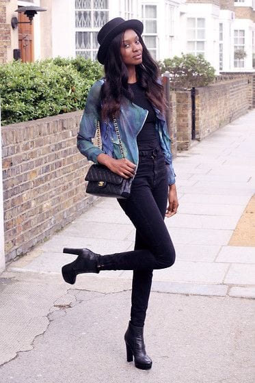 25 Best Shoes to Wear with Jeans for Different Looks 25 Best Shoes to Wear with Jeans for Different Looks