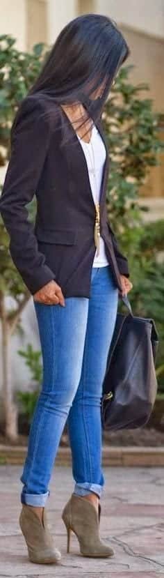 Women Blazer Outfits-32 Ways to Wear Blazer in Different Styles