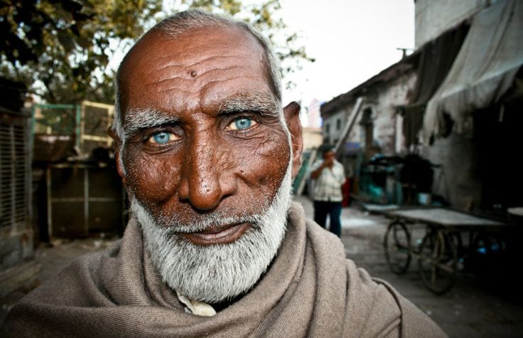 20 Amazing Pictures of Black People with Blue Eyes