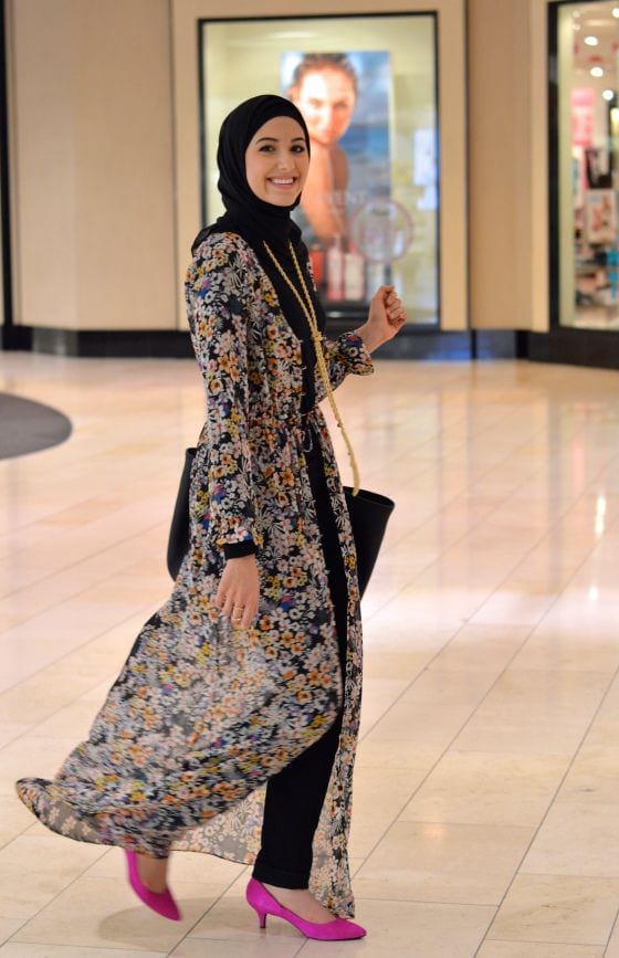 How to style abaya with jeans? (7)