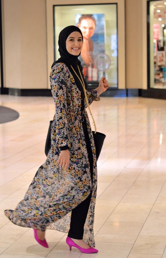 Abaya with Jeans- 10 Ways to Style Jeans with Abaya Modestly