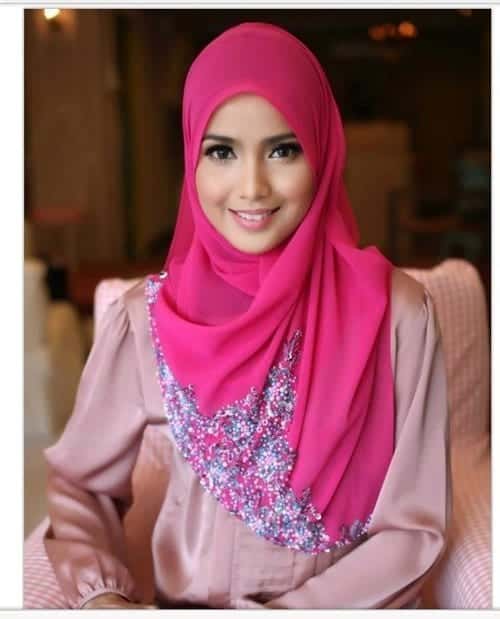 Pink Hijab Styles-17 Ways to Wear Pink Colour Hijab large-42 Pink Hijab Styles-17 Ways to Wear Pink Colour Hijab