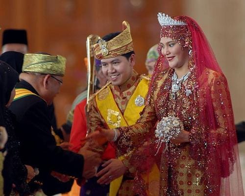Richest Muslim Women in the World 