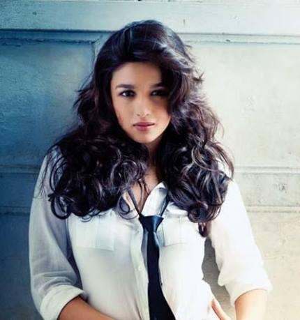 Alia Bhatt Cutest Pictures-30 Best Looks of Alia Bhatt of all Time