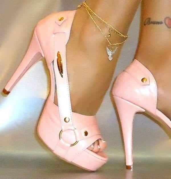 Ideas to Wear Ankle Chains