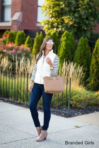 Simple outfits to wear with puffy vests (13)