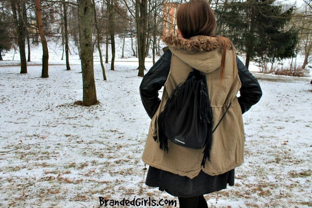 5 Perfect Monday Outfits For School & College In Winter Season