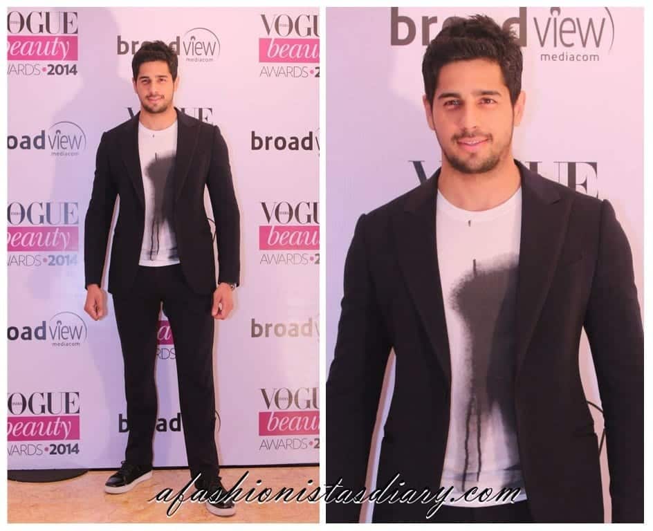 Sidharth Malhotra Outfits-30 Best Dressing styles of Sidharth to Copy