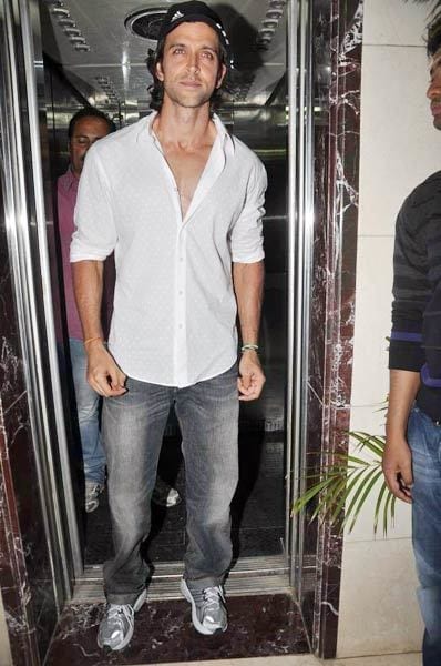 Hrithik Roshan Outfits-30 Best Dressing Styles of Hrithik Roshan