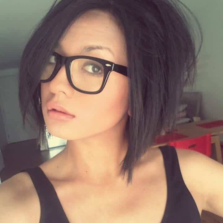 Shoulder Length Hairstyles With Glasses