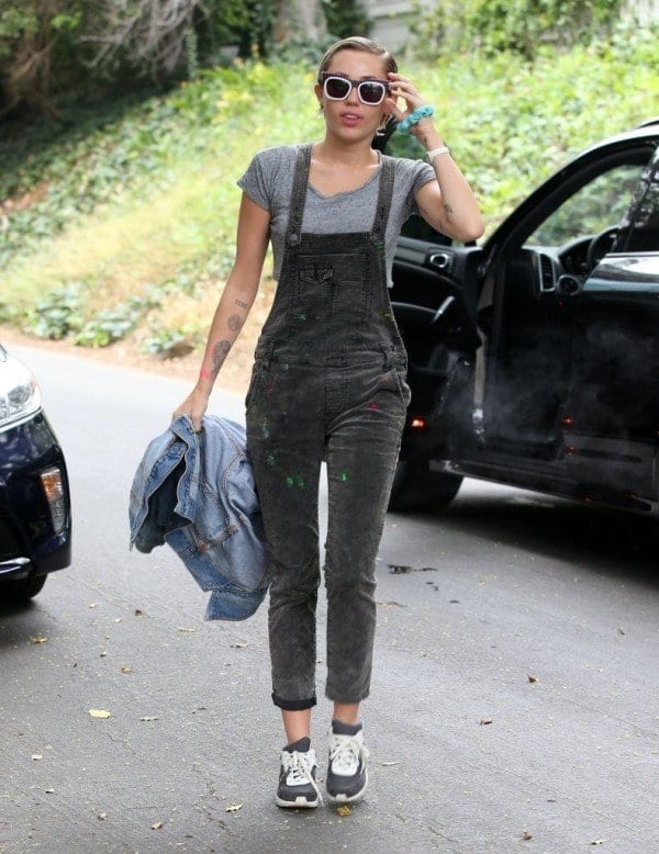 Miley Cyrus Outfits-25 Best Dressing Styles of Miley Cyrus to Copy