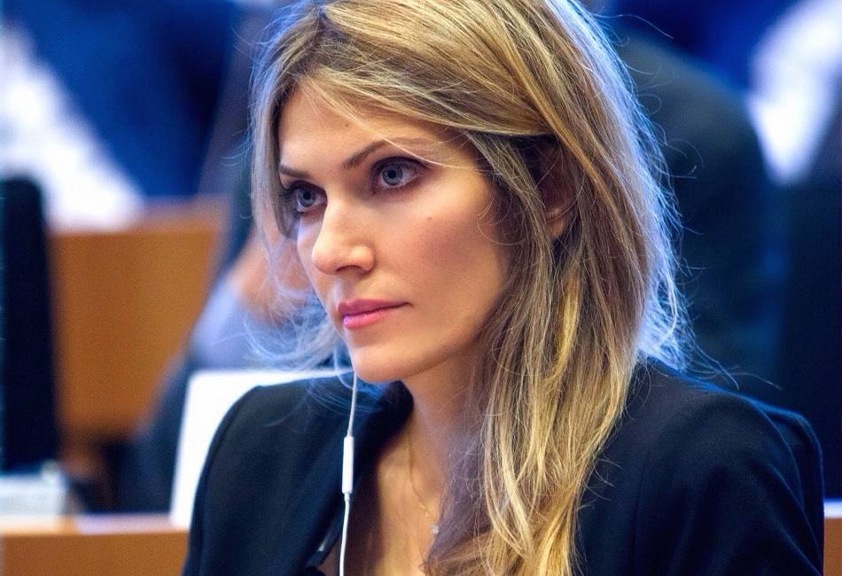 20 Most Beautiful Female Politicians In The World