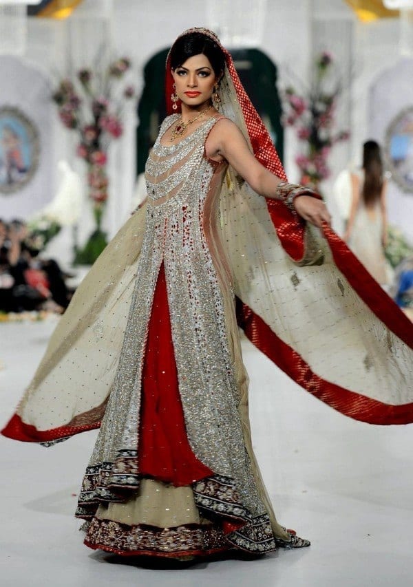 30 Latest Indian Bridal Gown Styles & Designs to Try In 2022