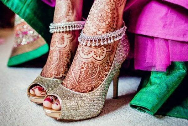 Fullonwedding-Bridal-Accessories-10-Bridal-Shoes-That-Will-Make-You-Drool-Silver-Peeptoe-heels