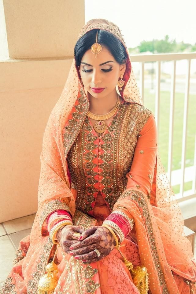 gorgeous-collection-of-Sabyasachi-bridal-lehenga-15