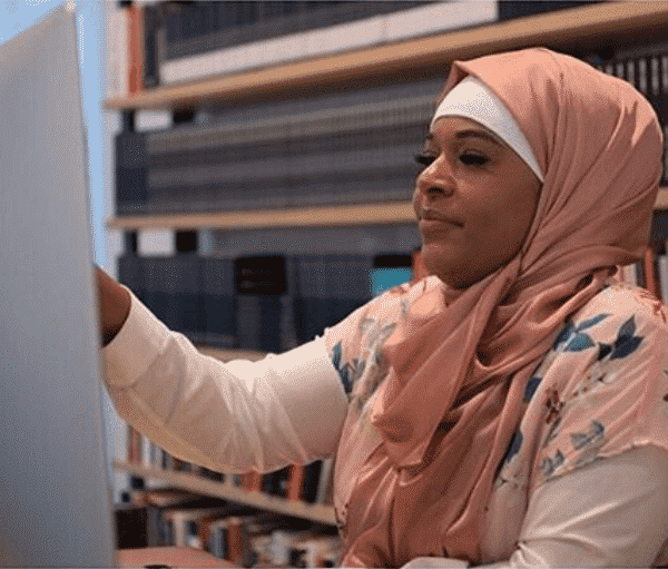 Best Trending Hijab Styles For Muslim Women (15)