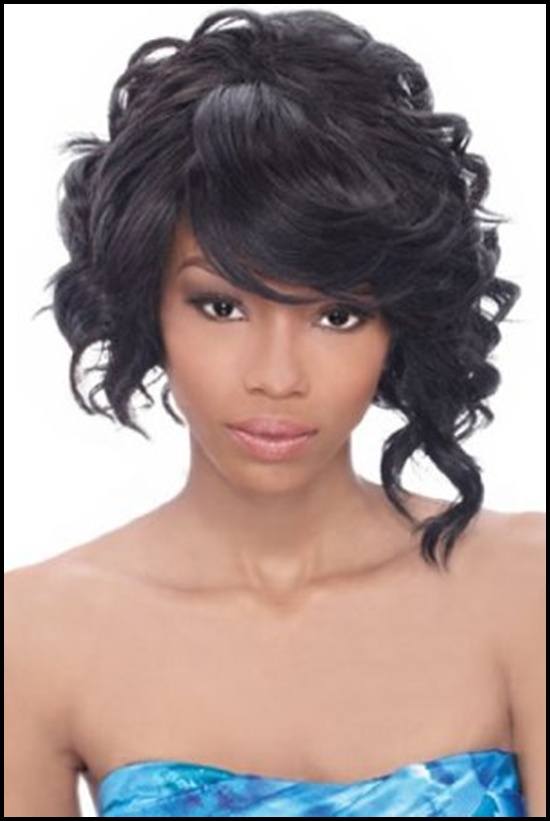 short curly hairstyle for black woman 1