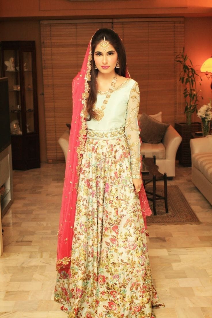 Indian Bridesmaid Dresses-24 Latest Dresses Designs for 