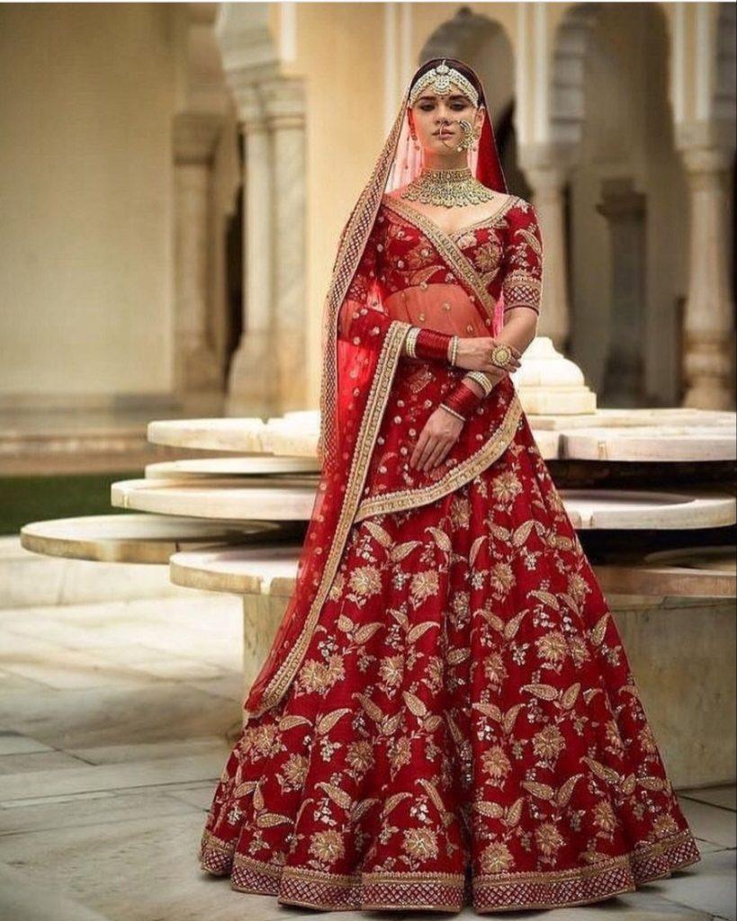 Bridal Dupatta Settings–17 New Ways to Drape Dupatta for Wedding