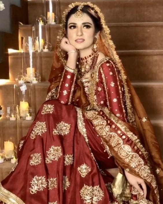 Bridal Dupatta Settings–17 New Ways to Drape Dupatta for Wedding