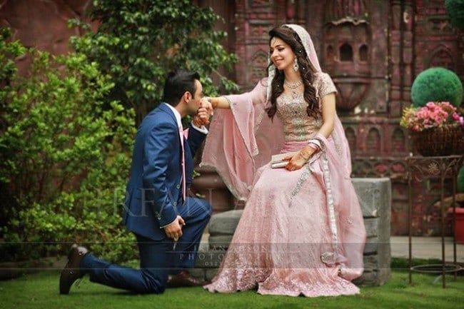 Pakistani Bride and Groom Photo Shoot-Pakistani Wedding Poses