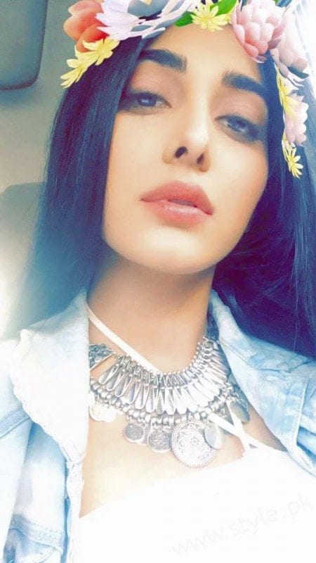 Best Pakistani Celebrity Snapchat Accounts To Follow In 2023