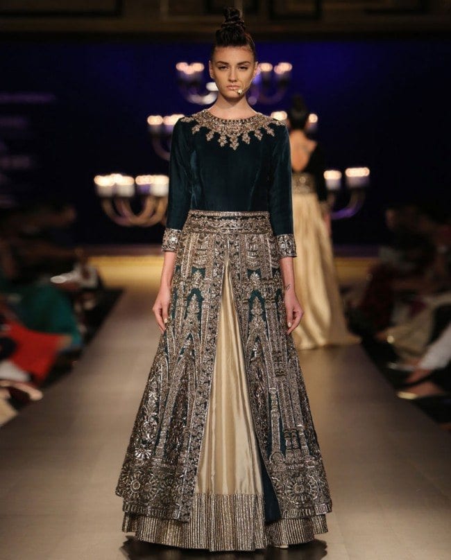 15 Latest Manish Malhotra Wedding Dresses for 2023 Brides