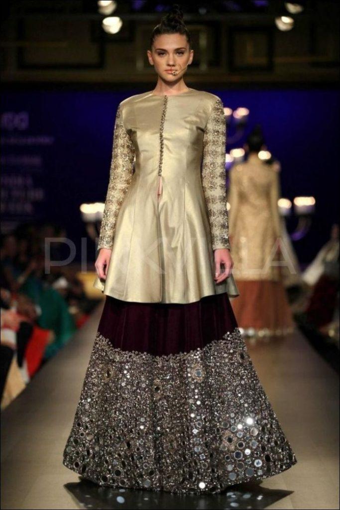 15 Latest Manish Malhotra Wedding Dresses for 2023 Brides