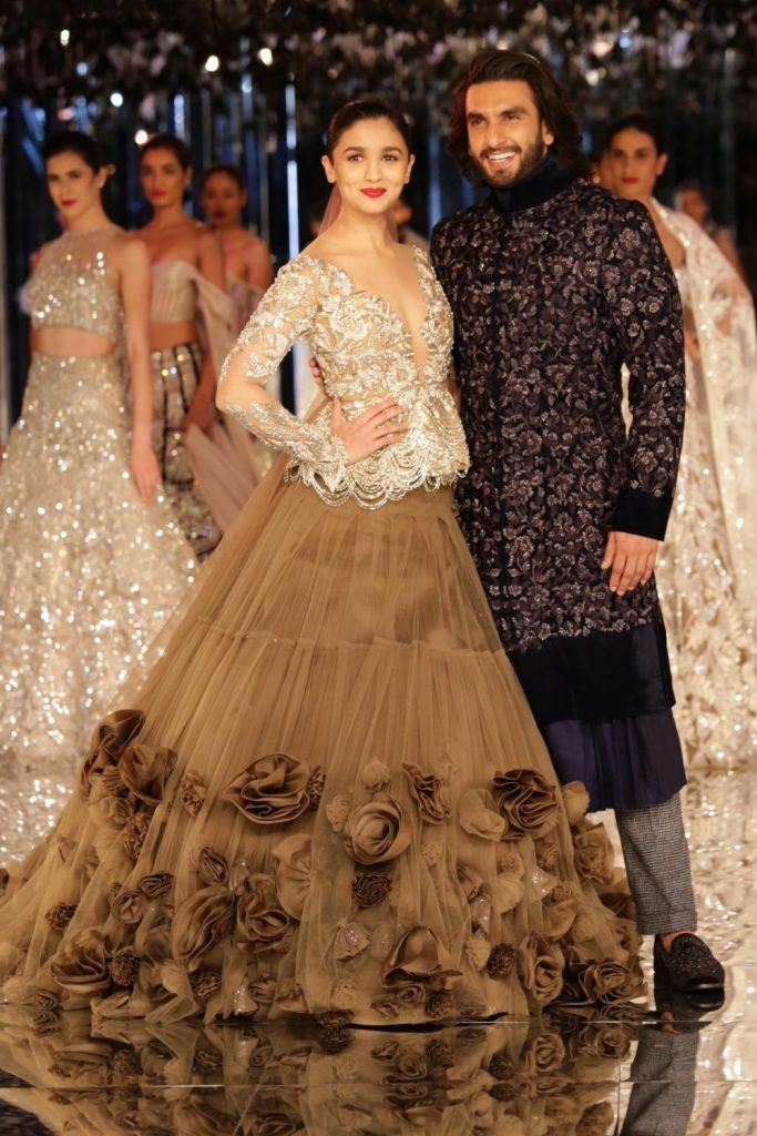 15 Latest Manish Malhotra Wedding Dresses for 2023 Brides