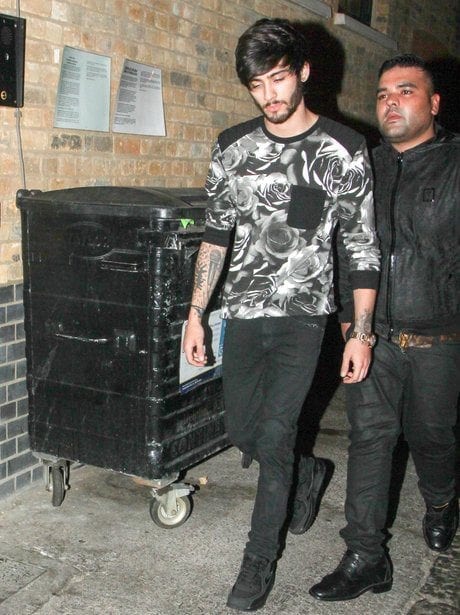 Zayn Malik Outfits - 20 Best Outfits & Looks Of Zayn Malik