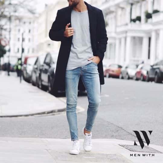 mens light wash jeans outfit