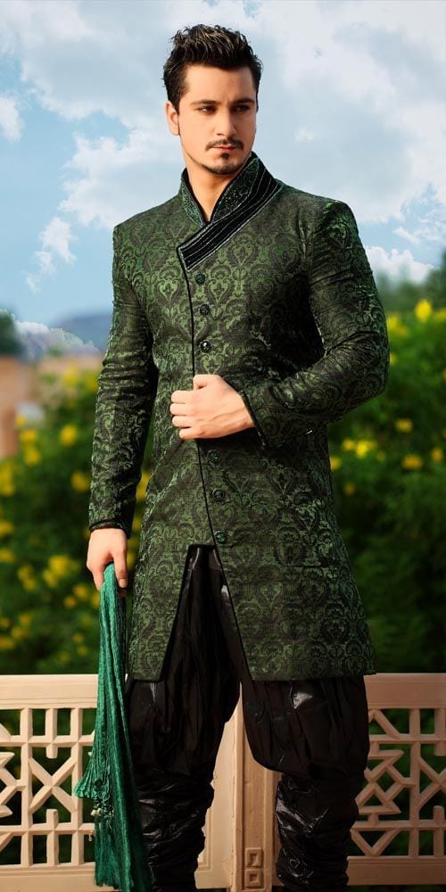 Wedding Sherwani Outfits - 20 Best Sherwani Ideas for Grooms