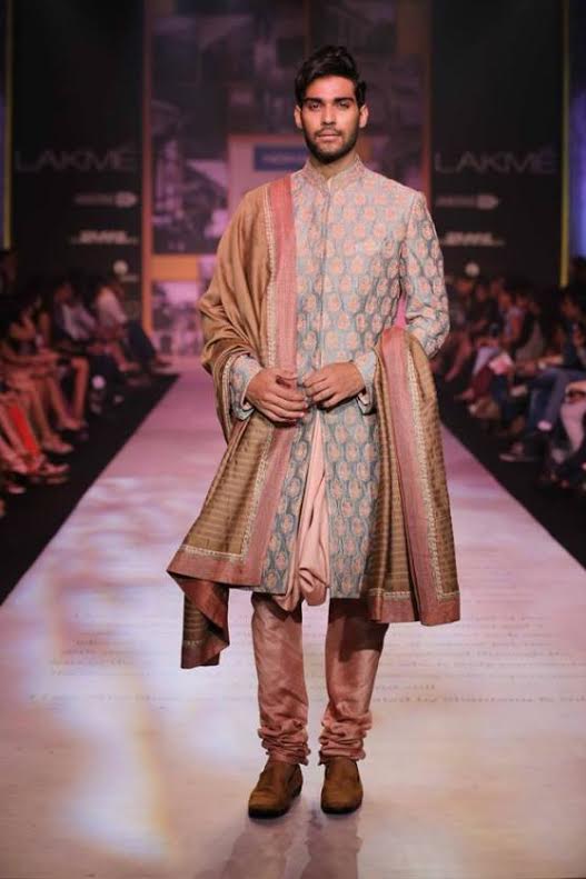 Wedding Sherwani Outfits - 20 Best Sherwani Ideas for Grooms