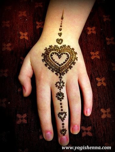 Heart Shaped Mehndi Designs. 20 Simple Henna Heart Designs