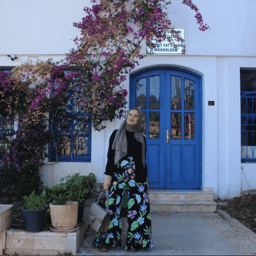 Hijab with Floral Outfits-30 Ways to Wear Hijab with Florals